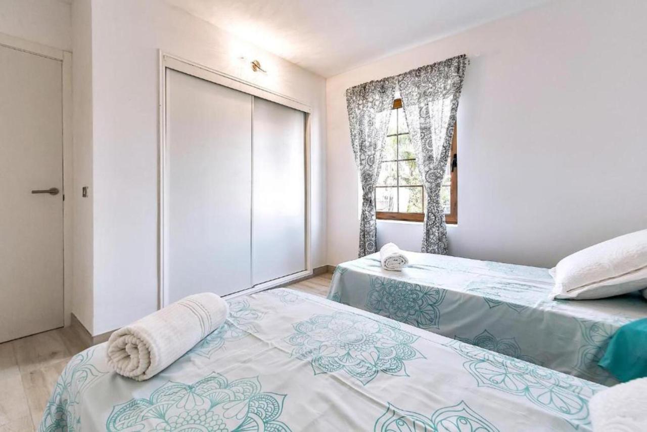 Two Bedroom Apartment With Wifi, Close To The Beach, In Playa De Las Americas Exterior photo